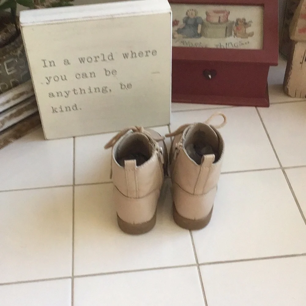 ‘Old Navy’ Faux Leather Combat Boots